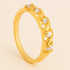 Anel Dourado Meia Aliança 5 Pedras de Zircônia Ayren - Minha loja