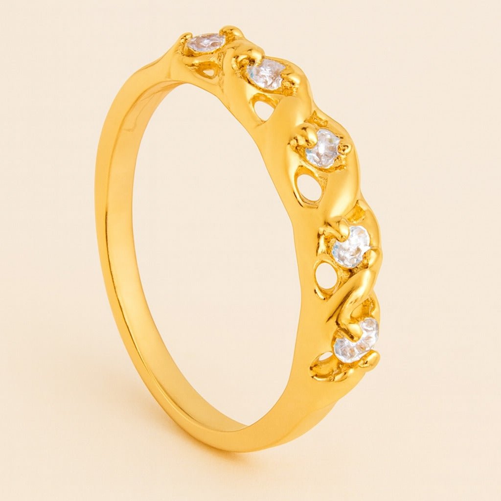 Anel Dourado Meia Aliança 5 Pedras de Zircônia Ayren - Minha loja