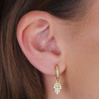 Brinco Dourado Argolinha Mãos de Fátima Cravejado Zircônia Auryn - Minha loja