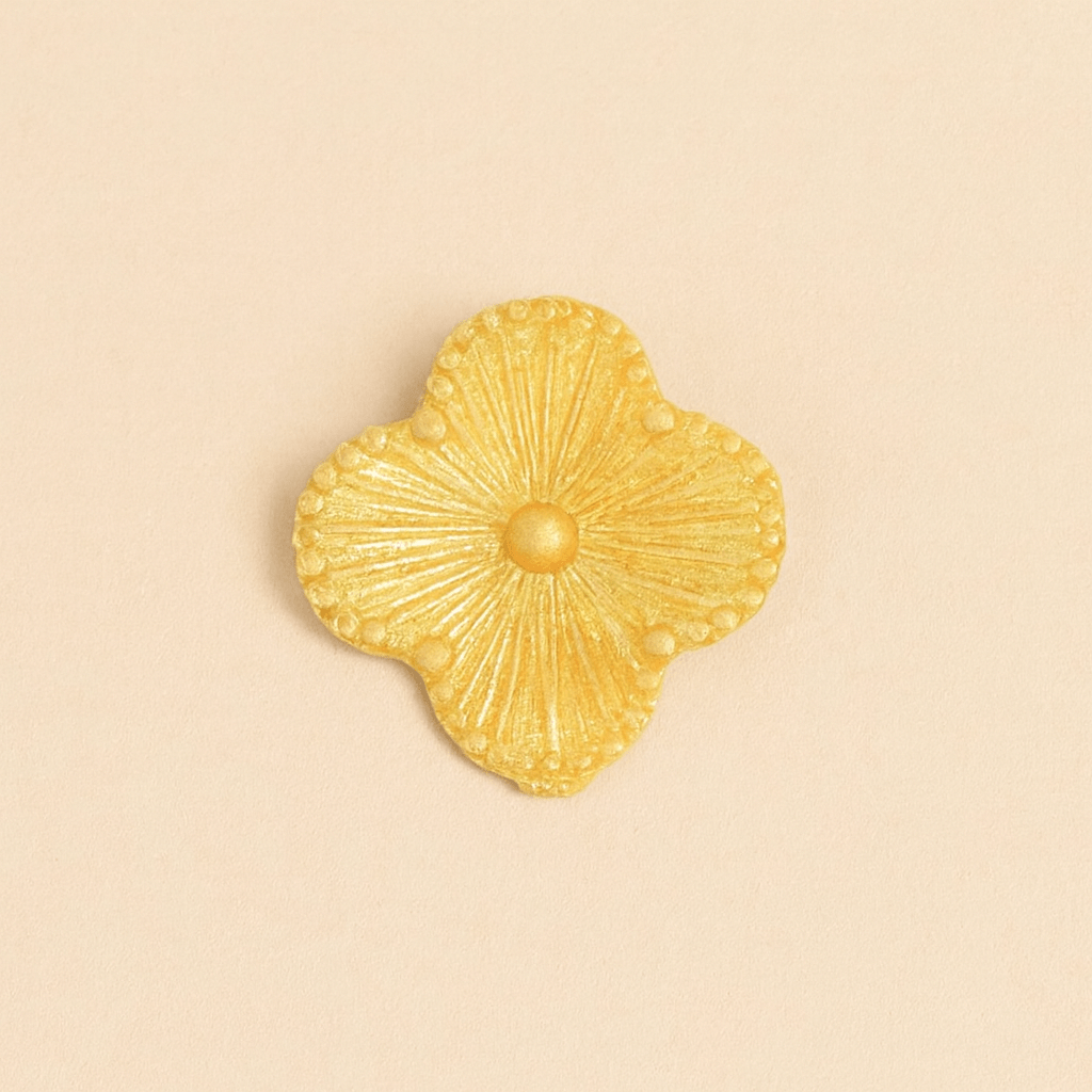 Brinco Dourado de Flor Auryn - Minha loja