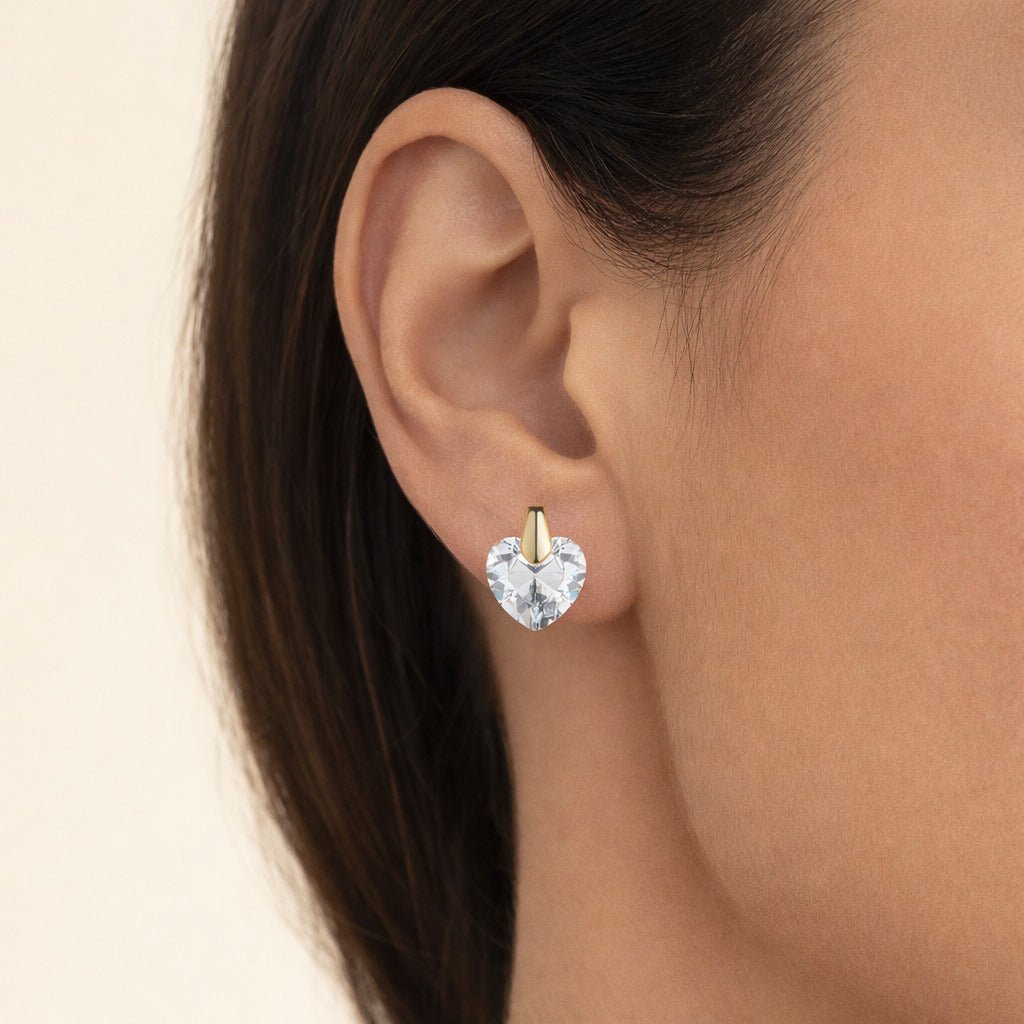 Brinco Dourado de Pedra Zircônia em formato de Coração Auryn - Minha loja