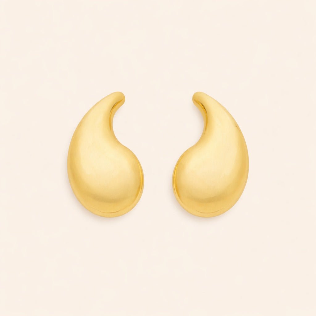 Brinco Dourado Gota Curvada Média Auryn - Minha loja