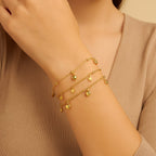 Bundle: Pulseira Dourada Bolinha | Pulseira Dourada Pingente Coração | Pulseira Dourada Pingente Coração e Estrelas - Minha loja