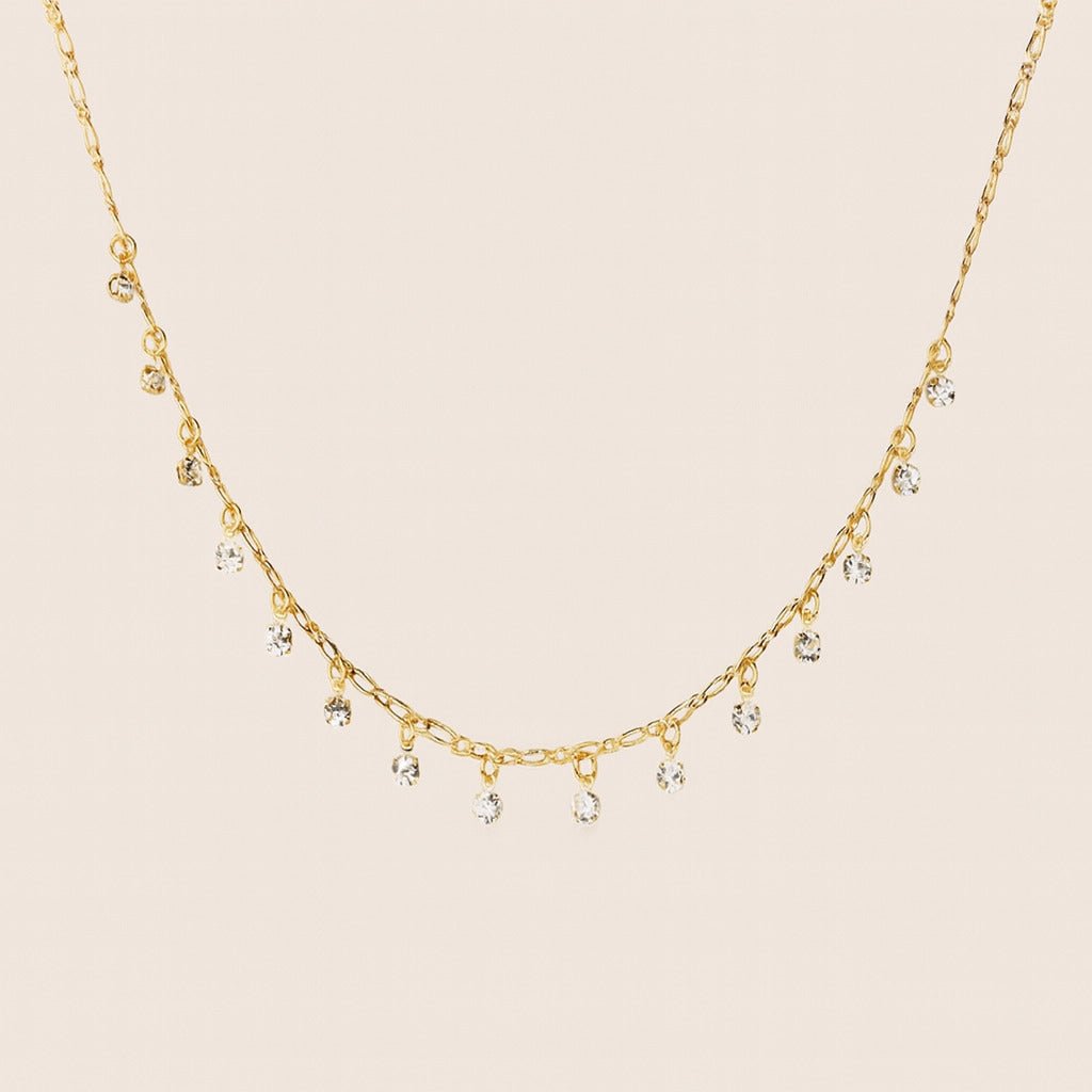 Choker dourada de pontos de luz Ayren em semijoia elegante