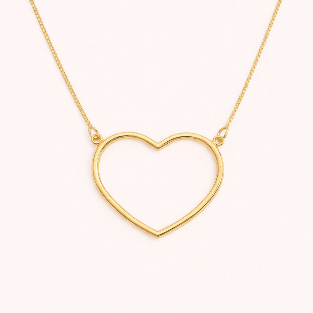 Colar Dourado de Coração Vazado Arco Auryn - Minha loja