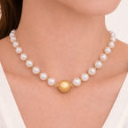 Colar Dourado de Pérolas e Bola Auryn - Minha loja