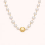 Colar Dourado de Pérolas e Bola Auryn - Minha loja