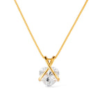 Colar feminino Ayren dourado com zircônia em formato de coração