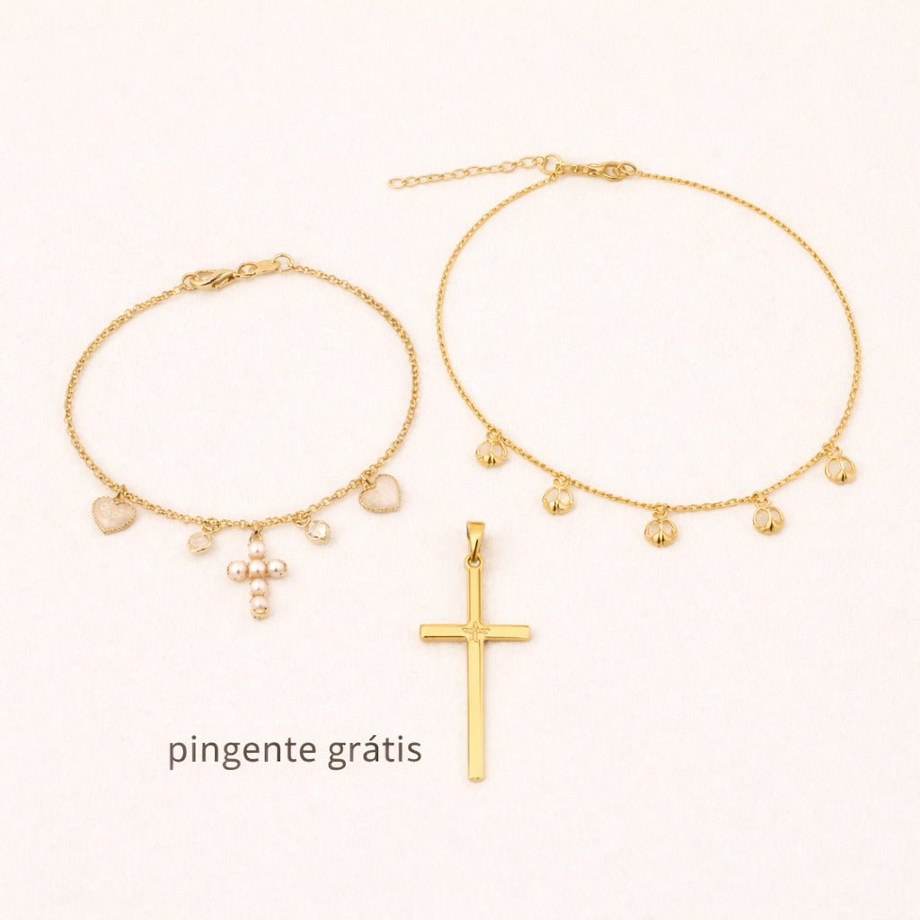 Kit: Tornozeleira Banhada a Ouro 5 Corações e Pulseira Banhada a Ouro Religiosa Cruz com Pérolas e Coração Madrepérola - Auryn Store