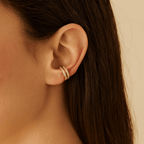 Piercing dourado de pressão Auryn com 14 pedras de zircônia